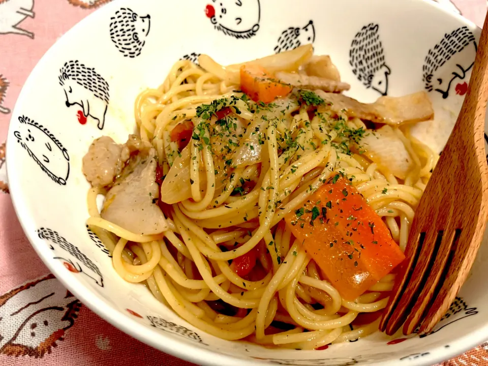 Snapdishの料理写真:コンソメバターのパスタ|satokoさん