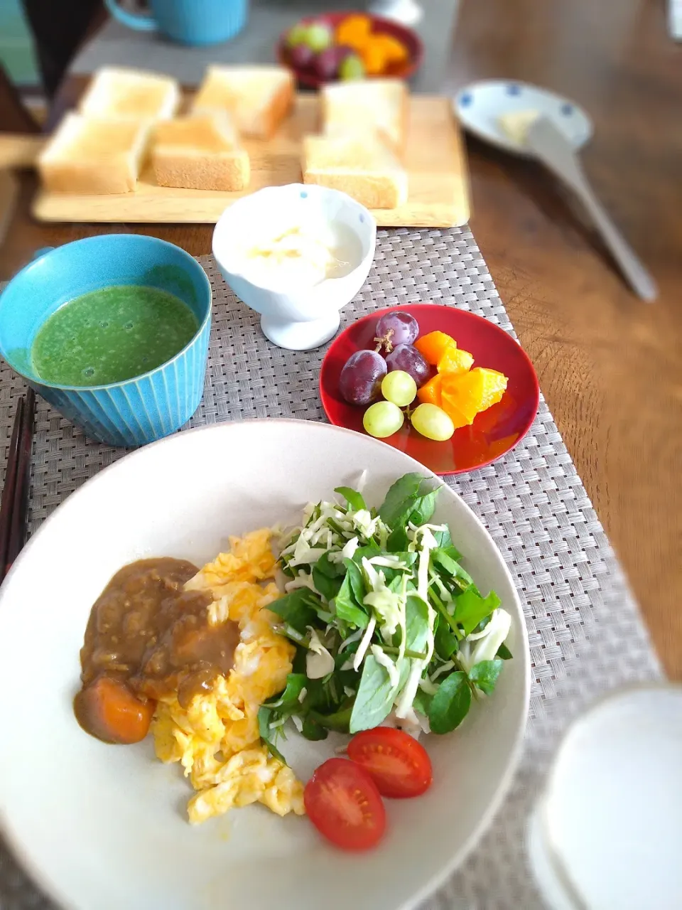 朝ごはん🌅！|まめころさん