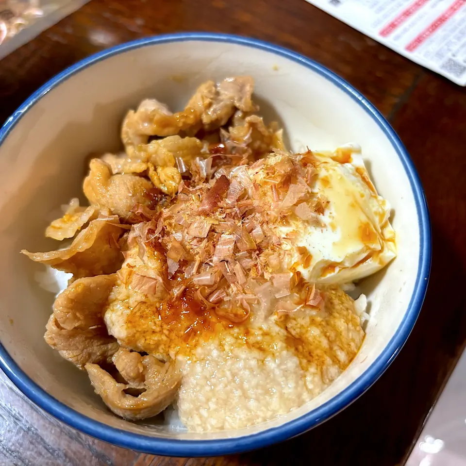 豚とろろ丼|もちこさん