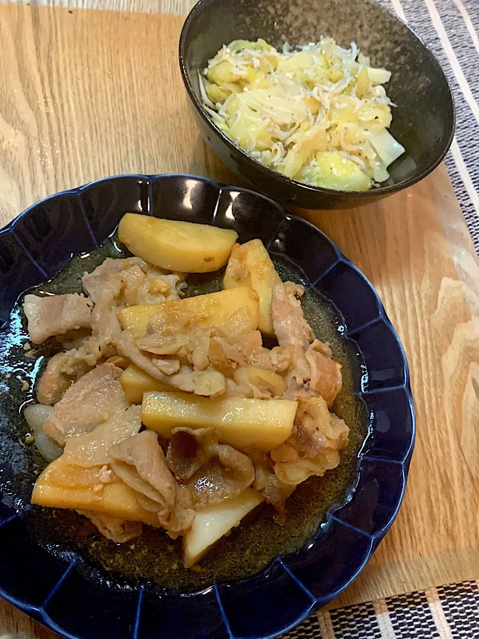 長芋と豚肉炒めと春キャベツとしらすのにんにく蒸し|ルナピーボールさん