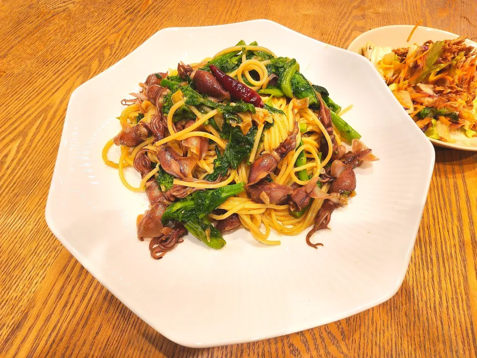 Spaghetti Aglio, Olio e Peperoncino con Fiori di Ravizzone e Calamari Lucciola
菜の花と蛍烏賊のペペロンチーノスパゲッティ|Masahiko Aasanoさん