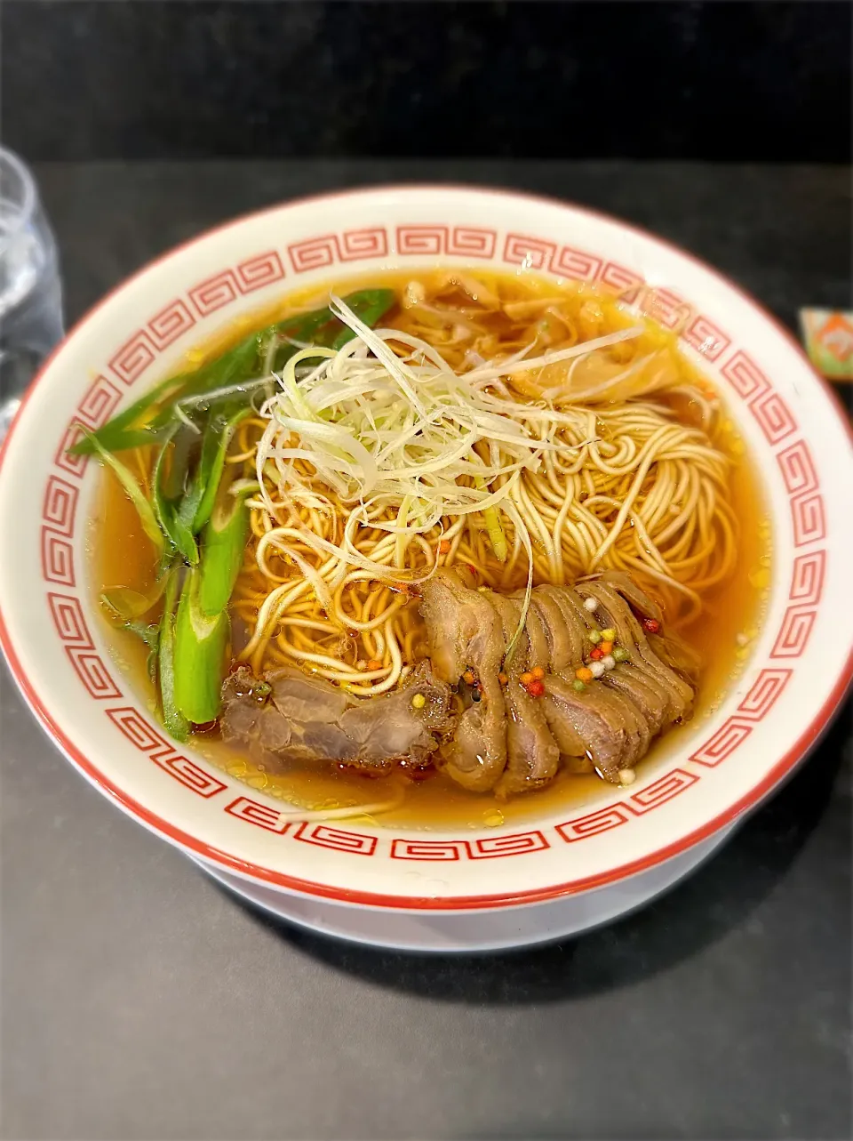 Snapdishの料理写真:笠岡ラーメン（醤油）@笠岡ラーメン 一元堂|morimi32さん