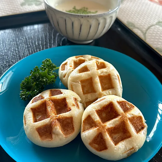 Snapdishの料理・レシピ写真:焼き肉まん。｜おとなりのホットサンド♪