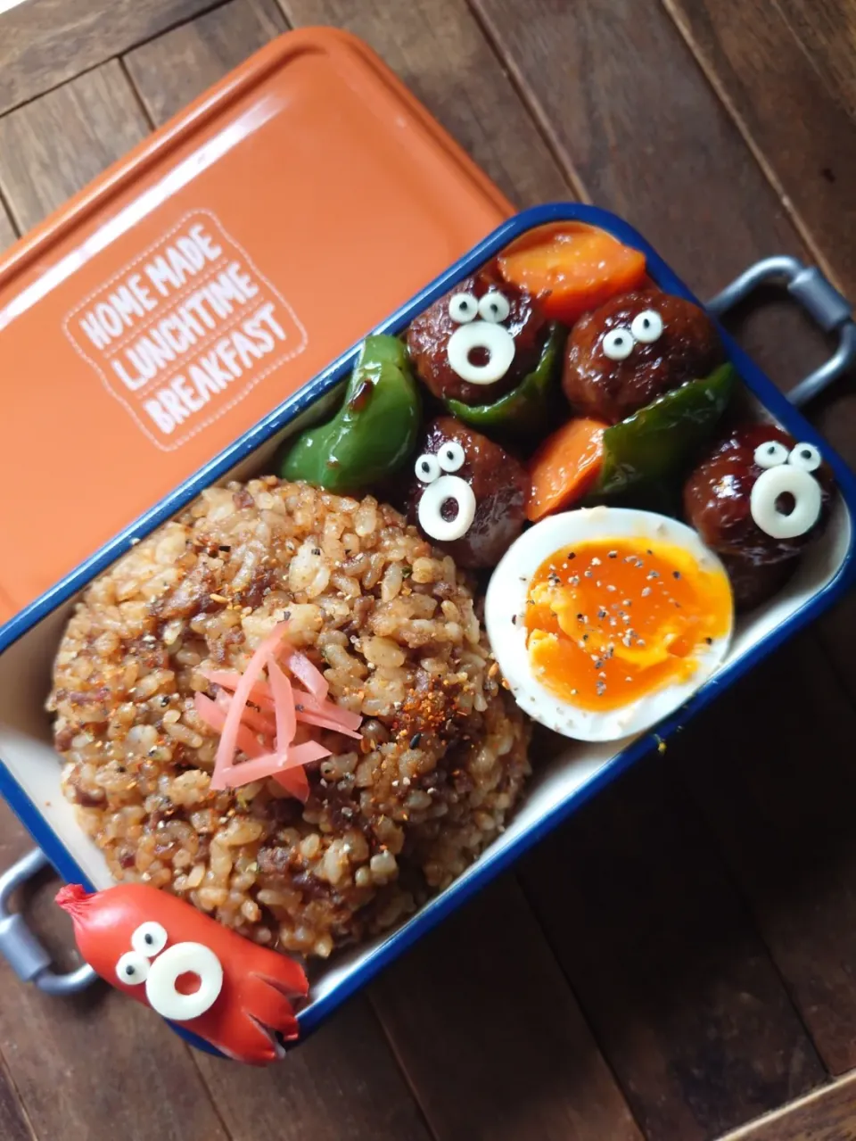 漢の…自分用🍱まっくろ中華弁当|ᵏᵒᵘさん