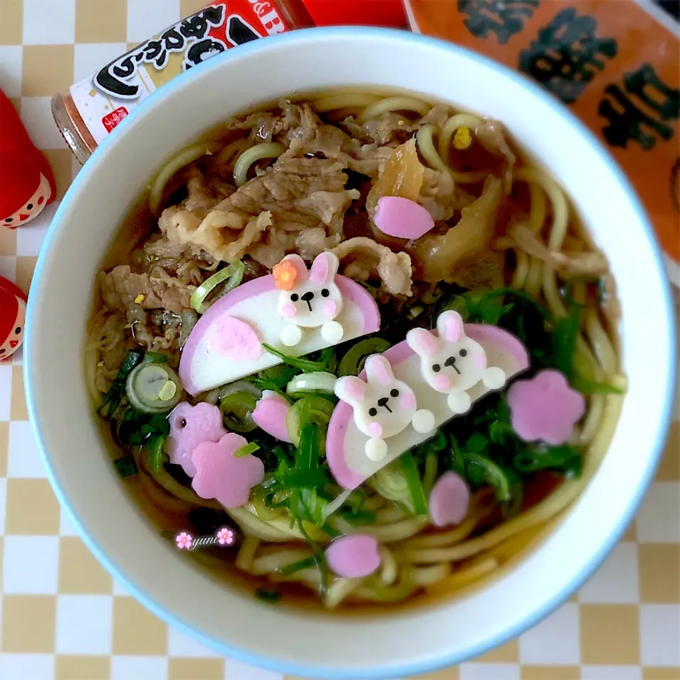 お昼ごはんは肉うどん、じゃーなくて肉中華そば🍜❓❓😌❓|🌸yuni🌸さん