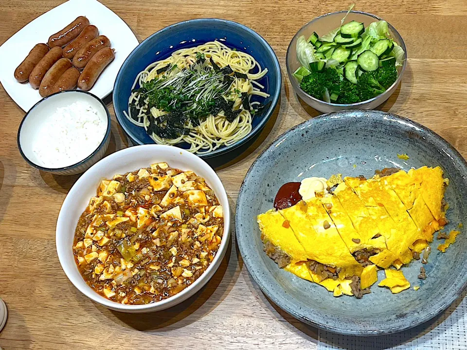 3.28夕飯！麻婆豆腐&オムレツ&和風スパ&アルトバイエルン&サラダ|よこぴさん