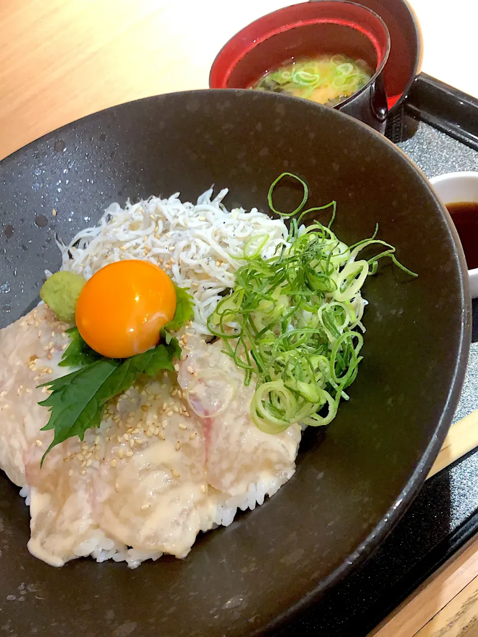 Snapdishの料理写真:瀬戸内丼|藤本 ひろきさん