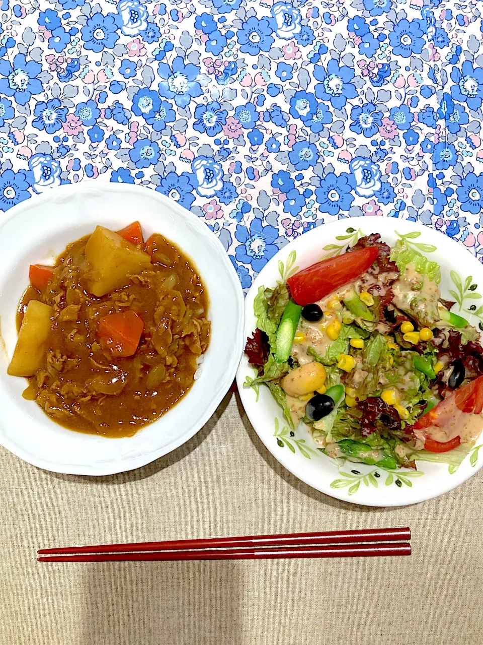 カレーライスとアスパラコーンサラダ|おしゃべり献立さん