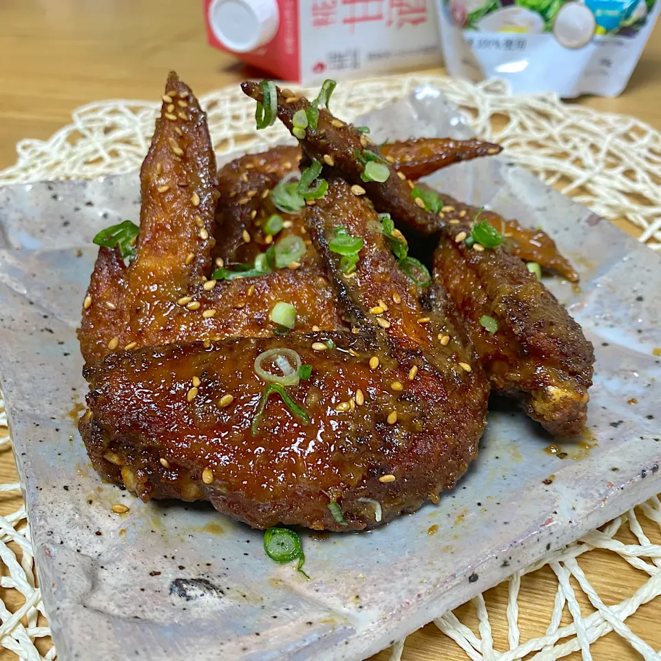 Snapdishの料理写真:甘酒で作る手羽先で甘辛チキン|sakurakoさん