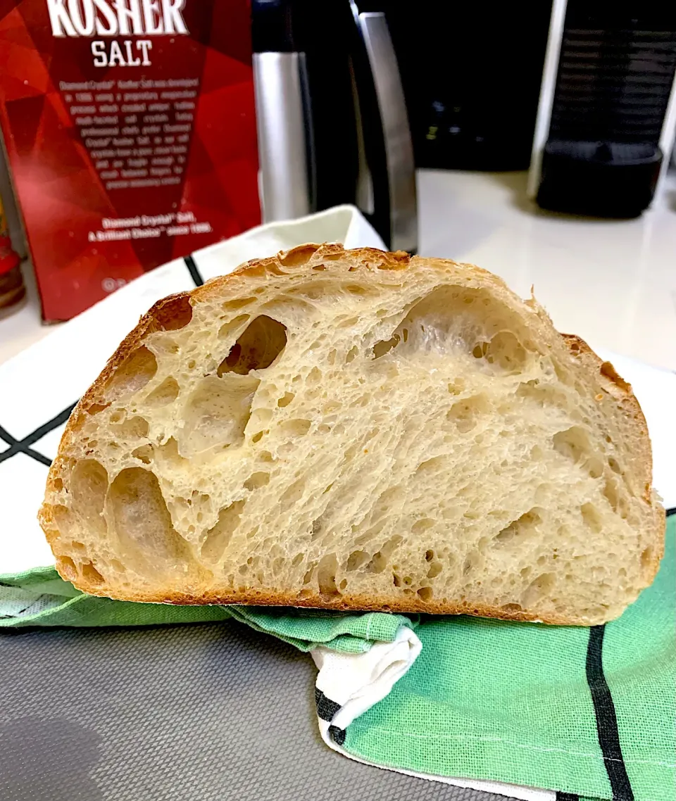 The crumb from previous sourdough|gonbenさん