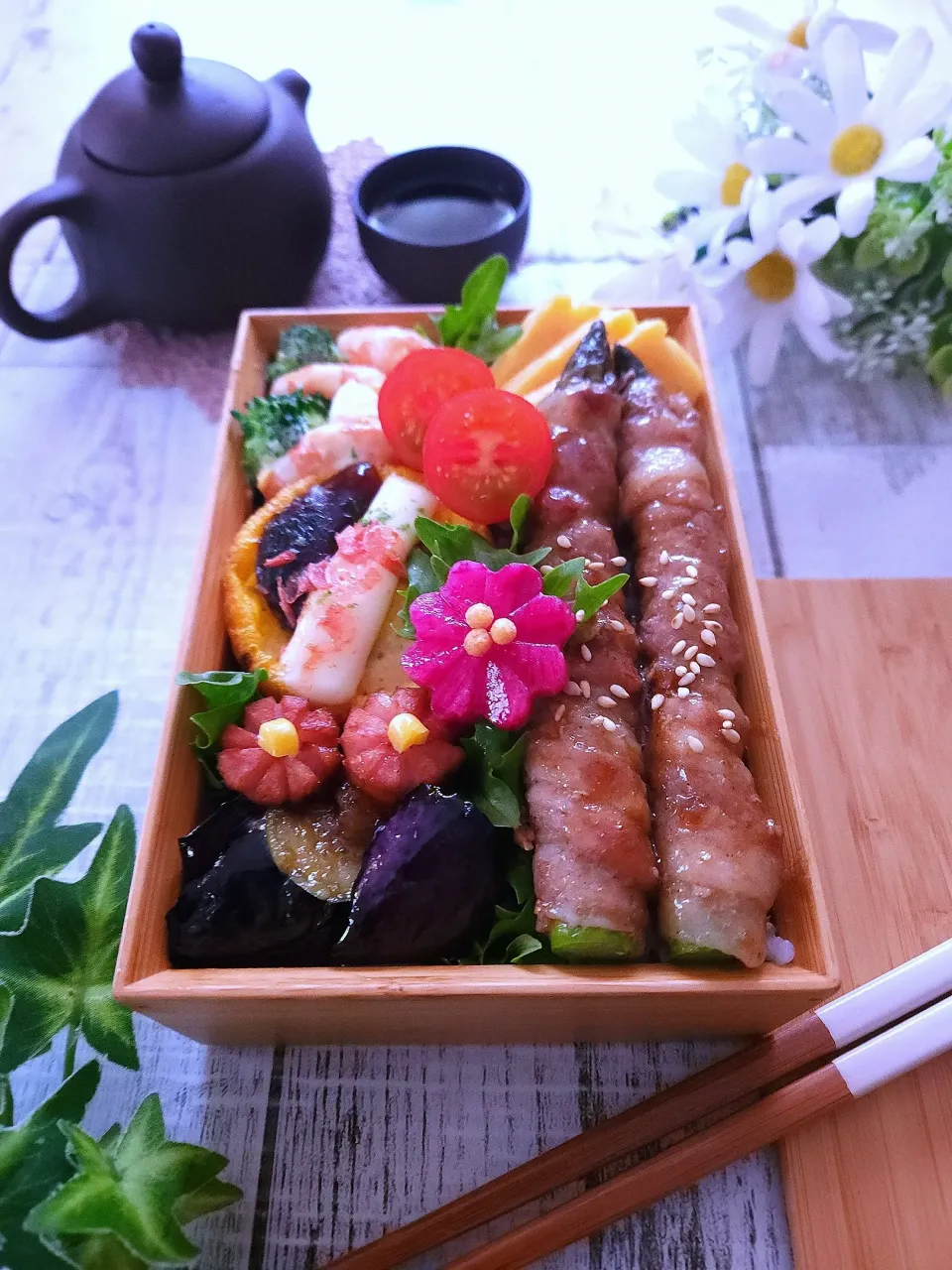 Snapdishの料理写真:アスパラ豚バラ巻き弁当|sugar beansさん