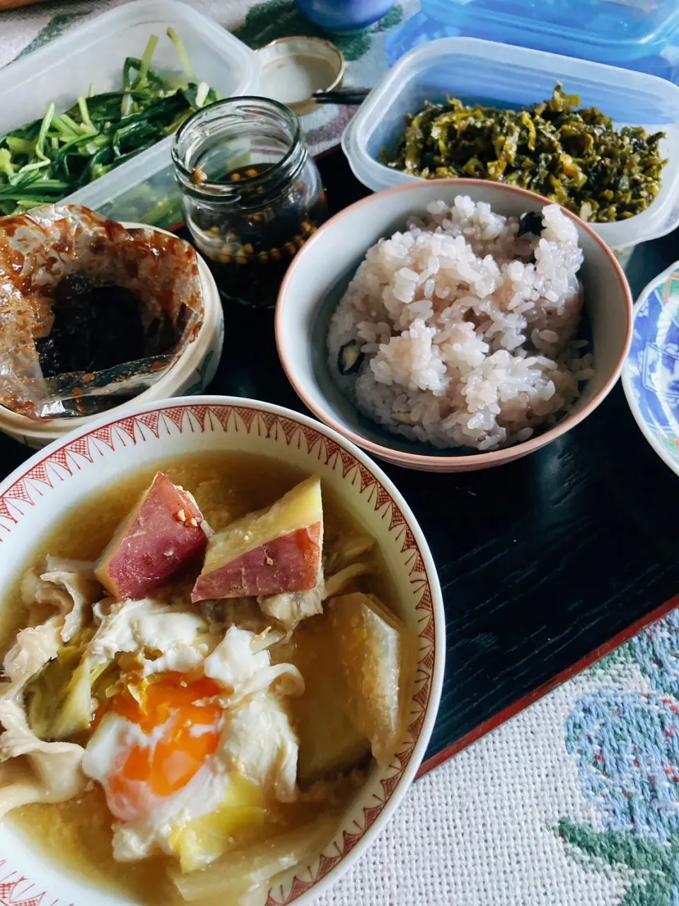 grandmaの晩ごはん☆ 今夜はさつま芋で豚汁を…
高菜漬けがいい感じで漬かったからアッサリと頂きます|kaoriさん