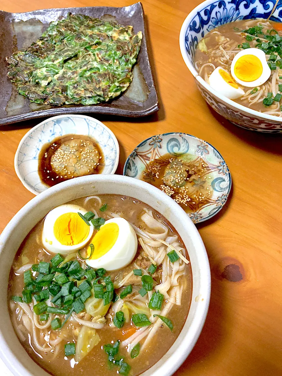 全粒粉稲庭カレーうどんとニラチヂミ😍|さくたえさん