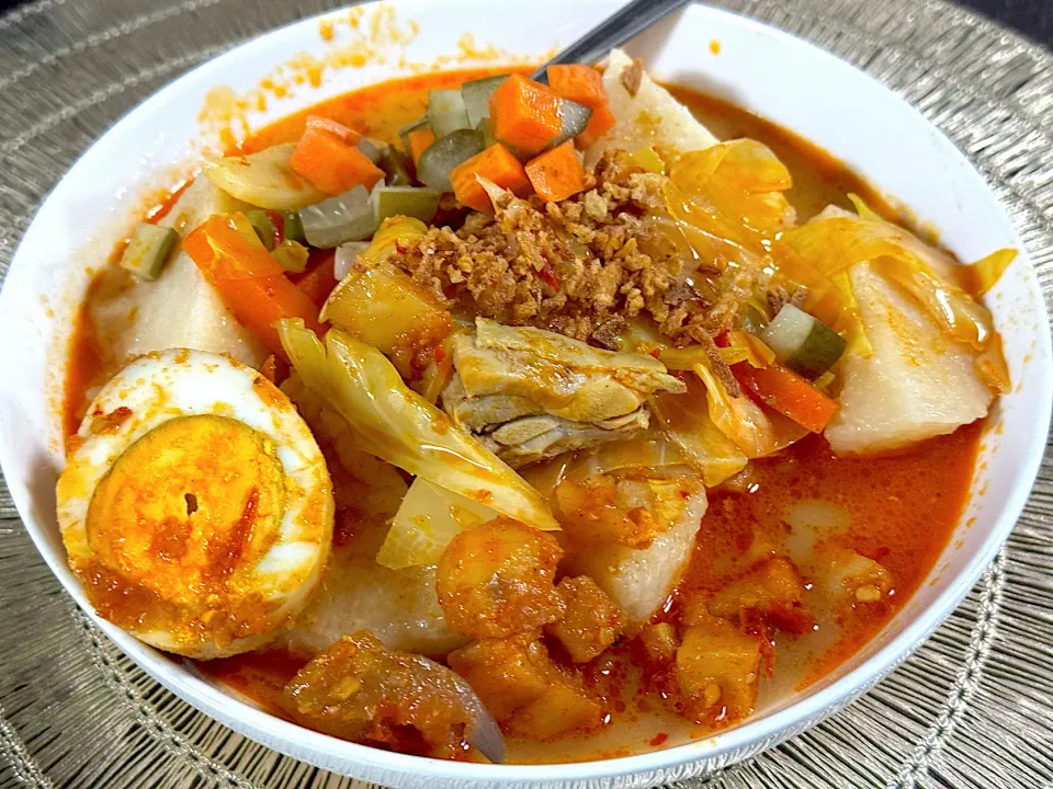 Lontong sayur|yeni kartikasariさん