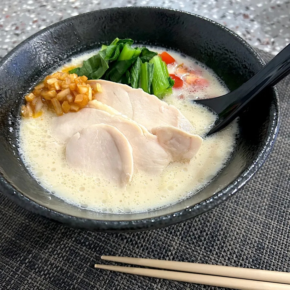 一風堂監修！豆乳仕立ての豚骨ラーメン|AKUBI*:ஐ(●˘͈ ᵕ˘͈)さん