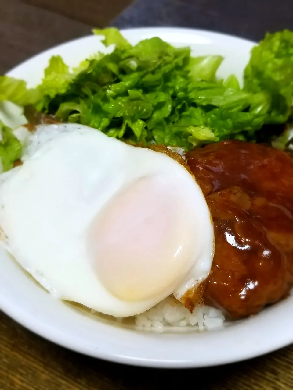 Snapdishの料理写真:パパ作👨ロコモコ丼|ぱんだのままんさん