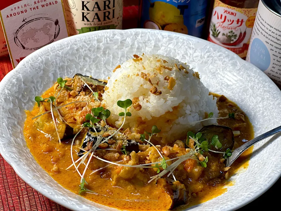 茄子とチキンのココナッツカレー|レオンさん