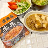 Snapdishの料理写真:冷凍牛丼の具で肉豆腐|te_coさん