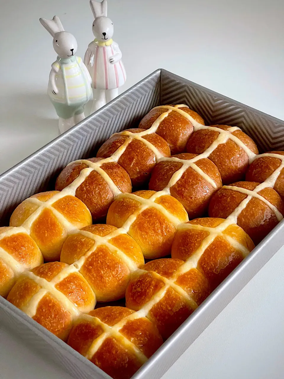 Snapdishの料理写真:Hot cross buns|12Dragonさん