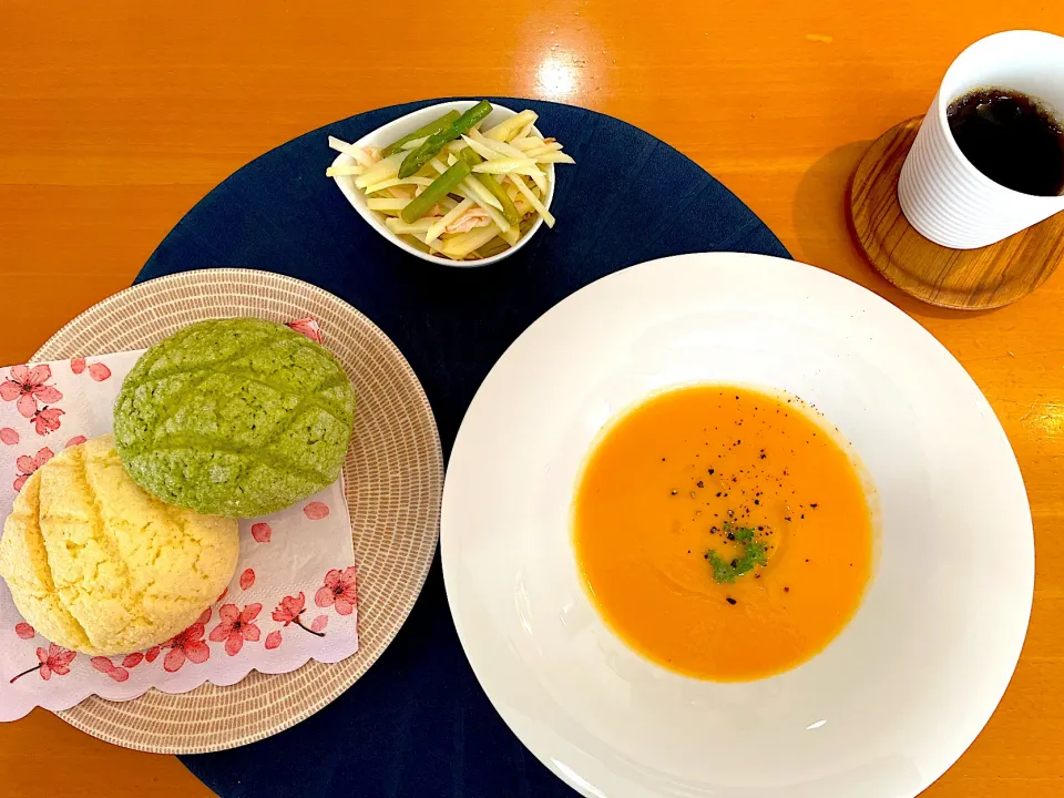 パン教室で、メロンパンを習いました！|花鳥　舞さん