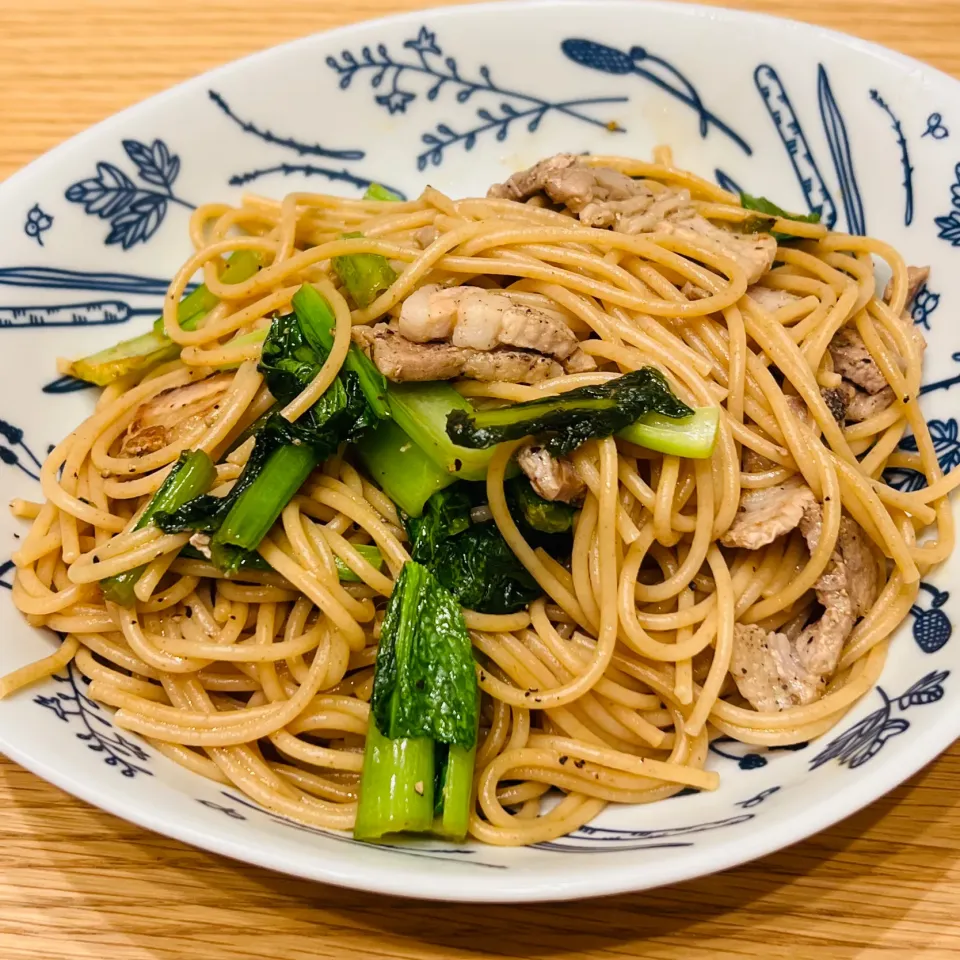 豚バラと小松菜のバター醤油パスタ|yuuukaさん