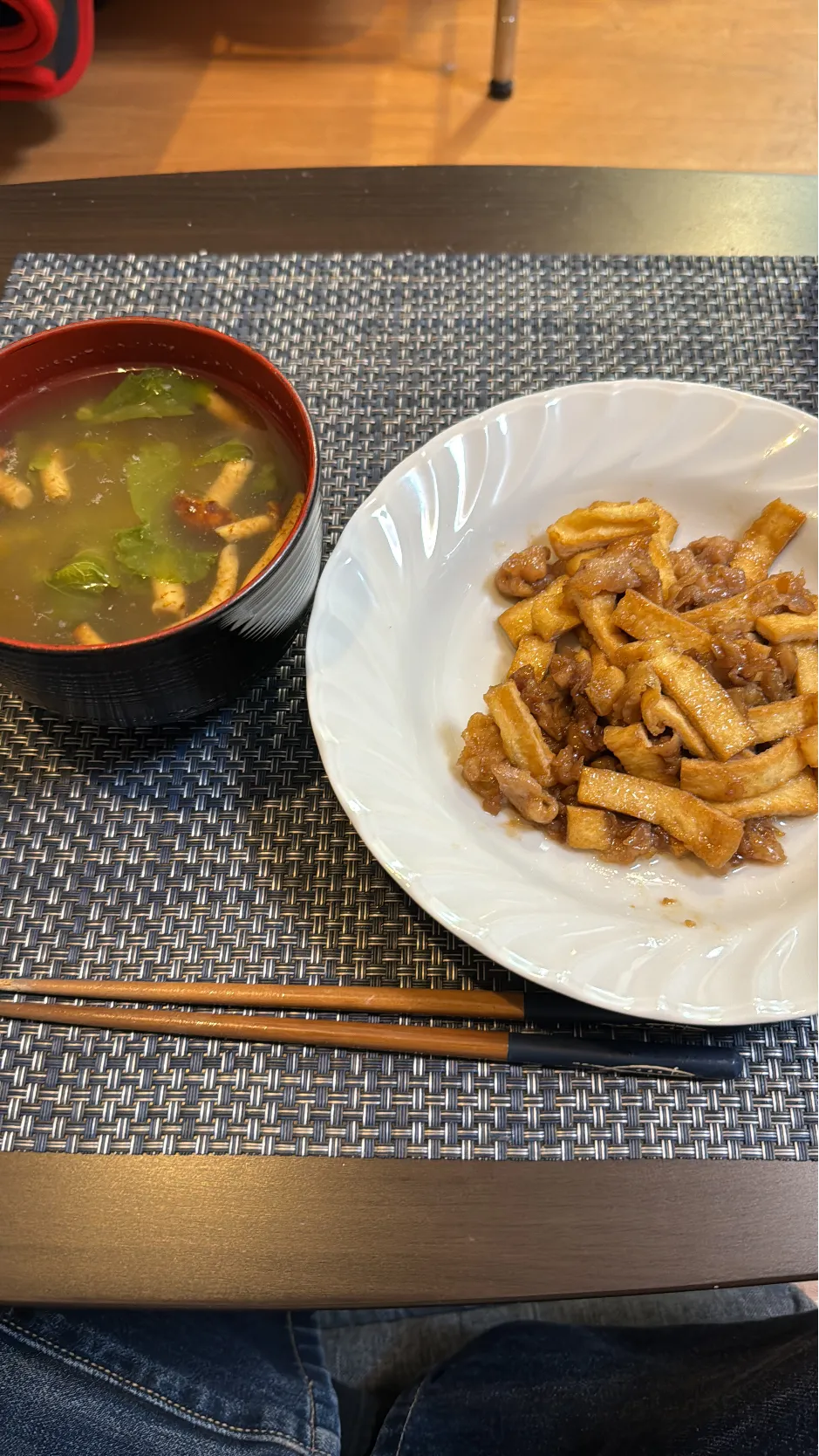 豚こま油揚げのすき焼き風炒め・青菜となめこの味噌汁|a-parkさん