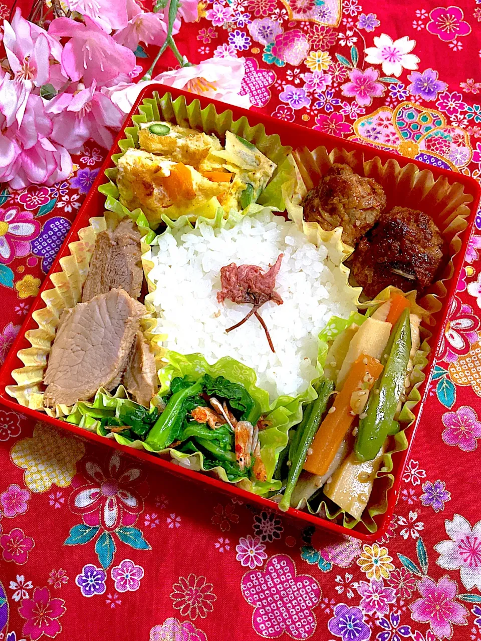 Snapdishの料理写真:🌸お花見弁当🌸|ringonamaさん