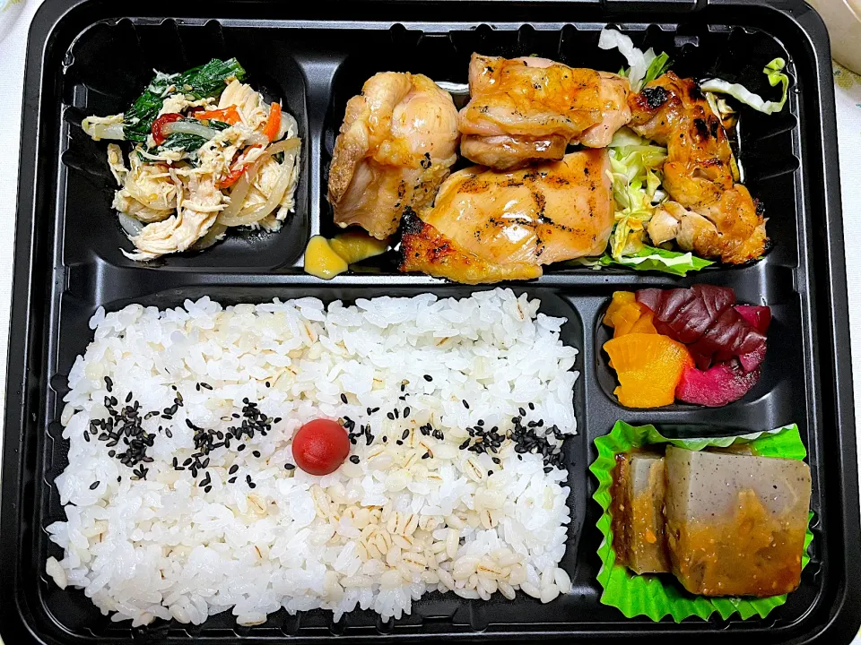 こんどう弁当（鶏モモの網焼き　タレ）|こいちさん