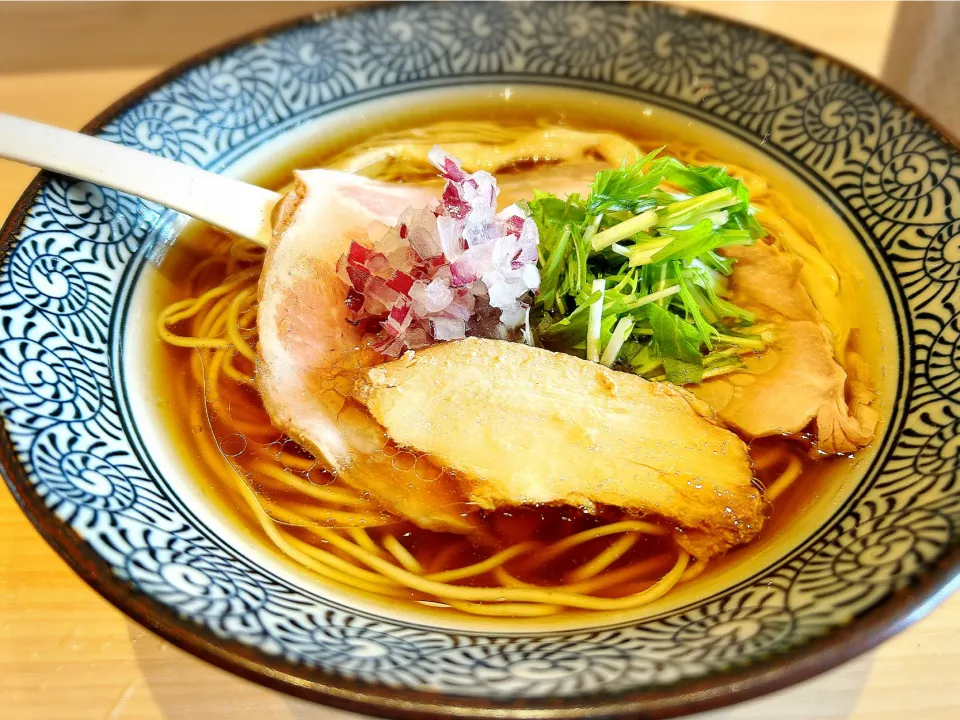 Snapdishの料理写真:上州地鶏中華そば ¥790|Blue Moon Caféさん