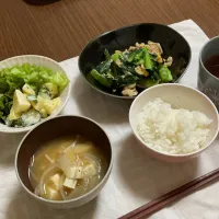 Snapdishの料理写真:小松菜と豚肉とたまごの中華風炒め|ももちゃんさん