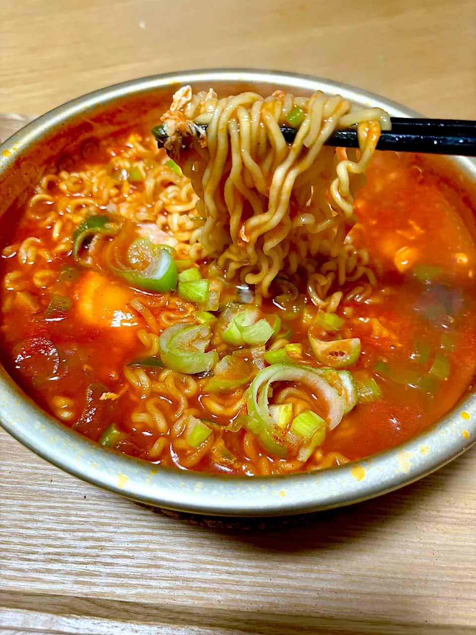 今日の夜ごはん~韓国で再ブーム（？）話題のトマトラーメン~|ゆかｕさん
