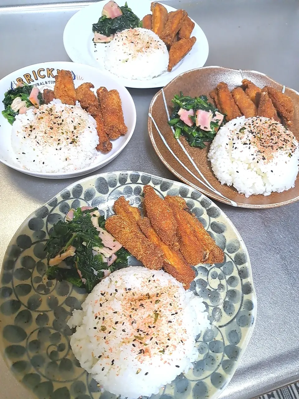 手羽中の唐揚げ
ほうれん草とベーコンのバター醤油ソテー|Riapple🍎さん