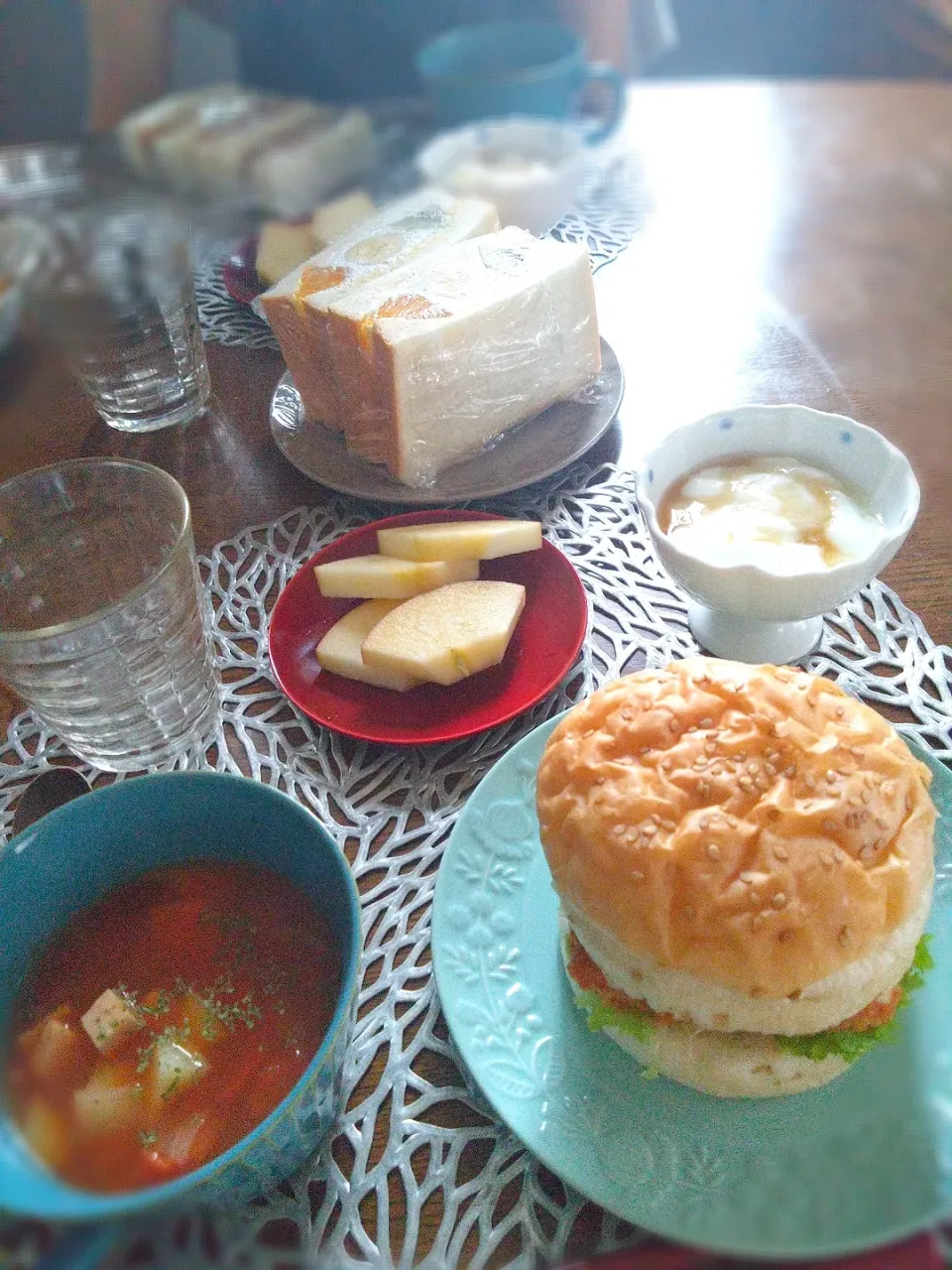 朝ごはん☔！|まめころさん