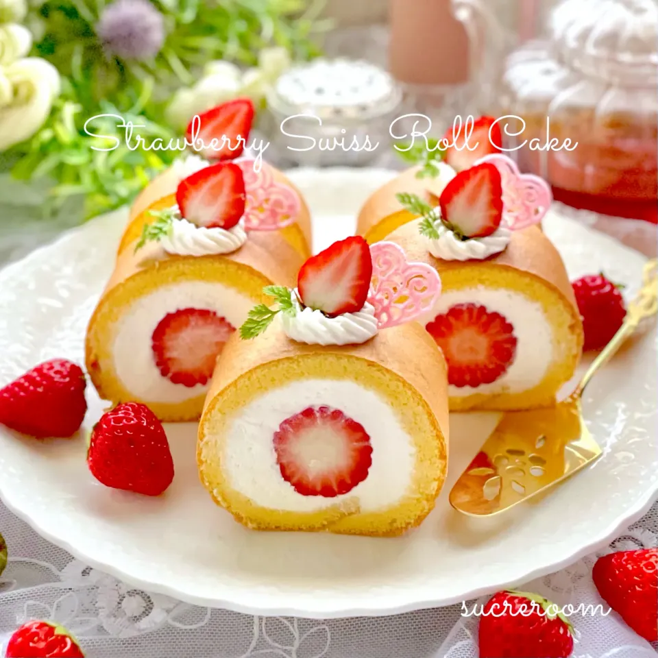 苺のふわふわ米粉ロールケーキです🍓✨️|sucreroomさん