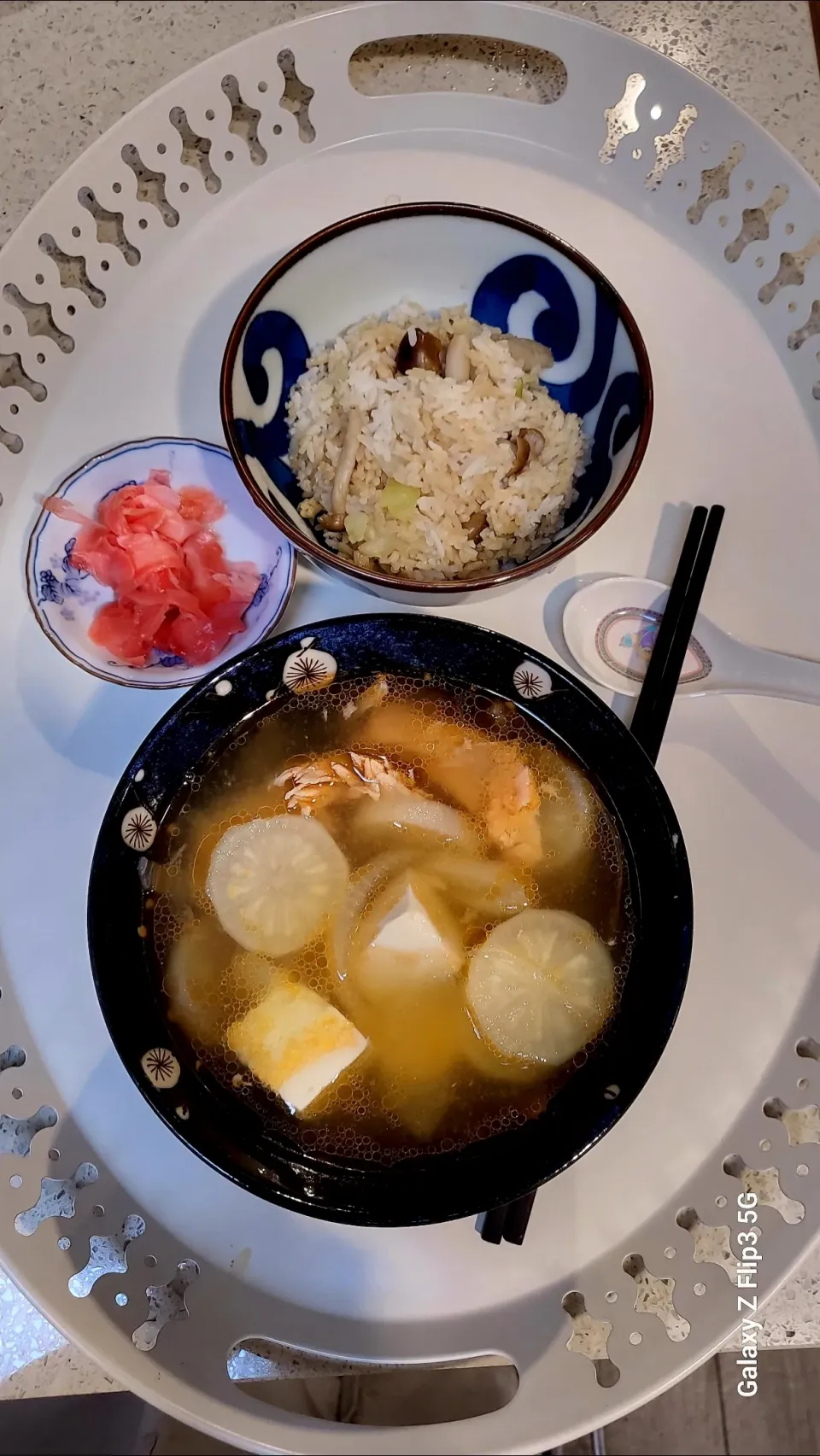 salmon fish carrot tofu soup with vegetanke rice|Cindy Hoさん