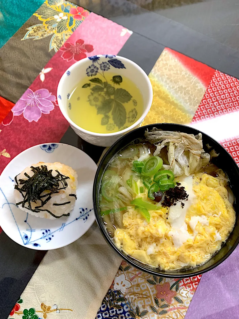 卵とおぼろうどん　筍ご飯お結び|プクママさん