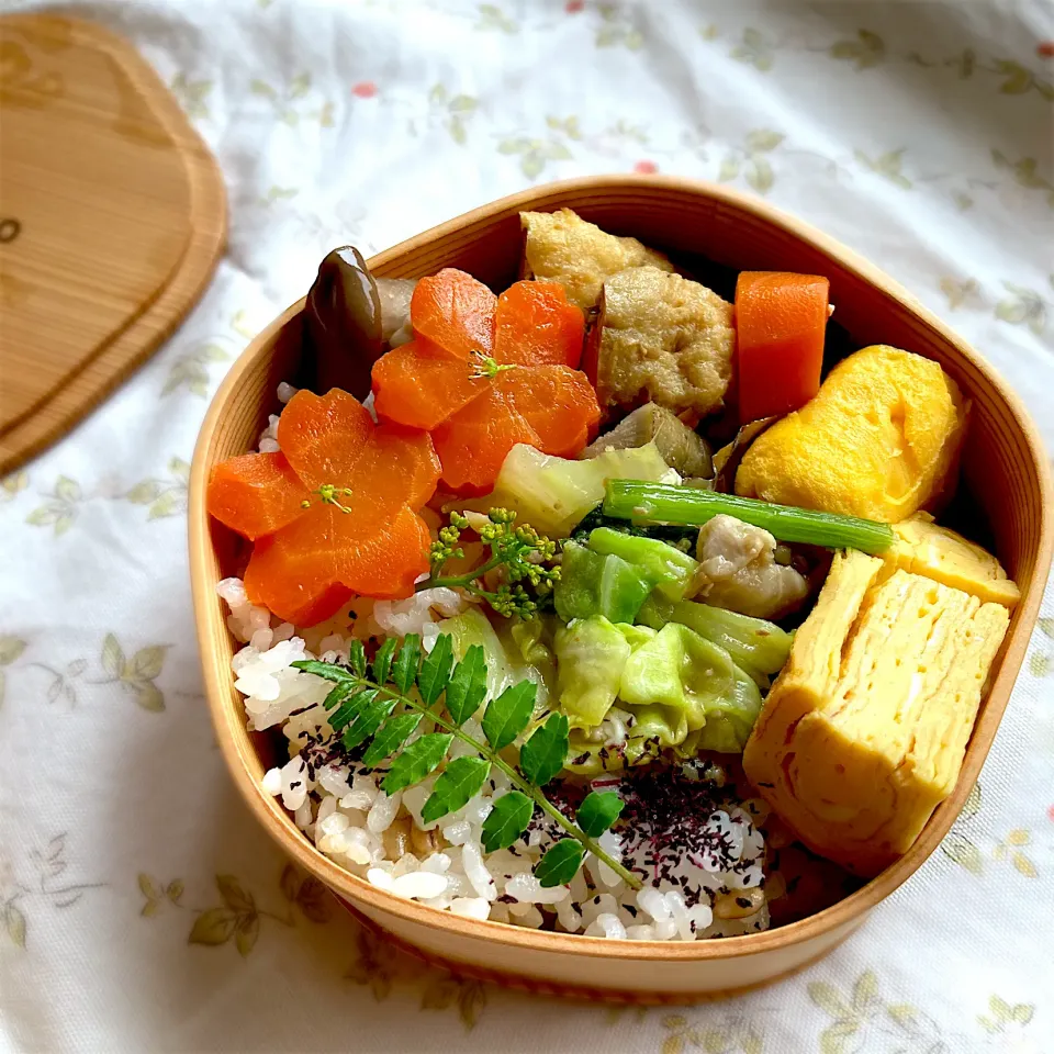 今日のお弁当　山椒の花がポイントです|むぎこさん