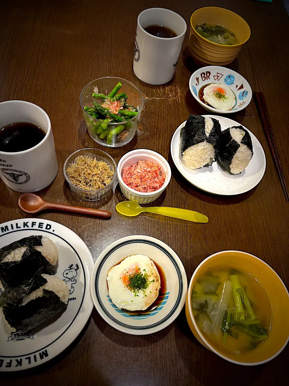 温泉卵　アスパラガスおかか和え　ちりめん山椒　コンビーフ　のらぼう菜と大根のお味噌汁　明太子おにぎり　コーヒー|ch＊K*∀o(^^*)♪さん