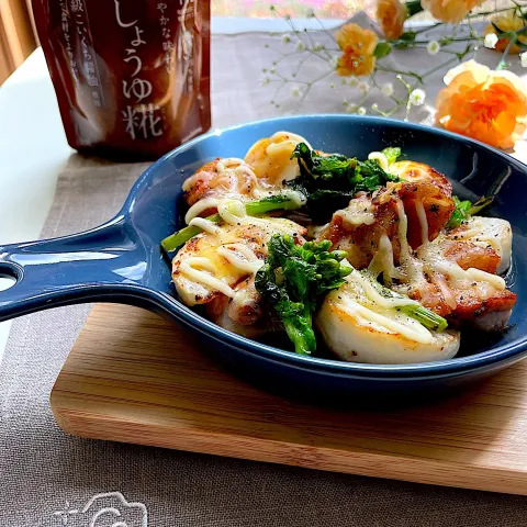 「プラス糀 生しょうゆ糀」を使ってみたSnapdishの料理・レシピ写真:鶏もも肉と蕪のチーズ焼き