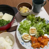 Snapdishの料理写真:鶏むね肉の甘辛炒め　お味噌汁|ももちゃんさん