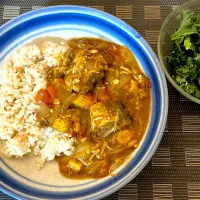 Snapdishの料理写真:炊飯器でサバ缶カレー|oysmさん