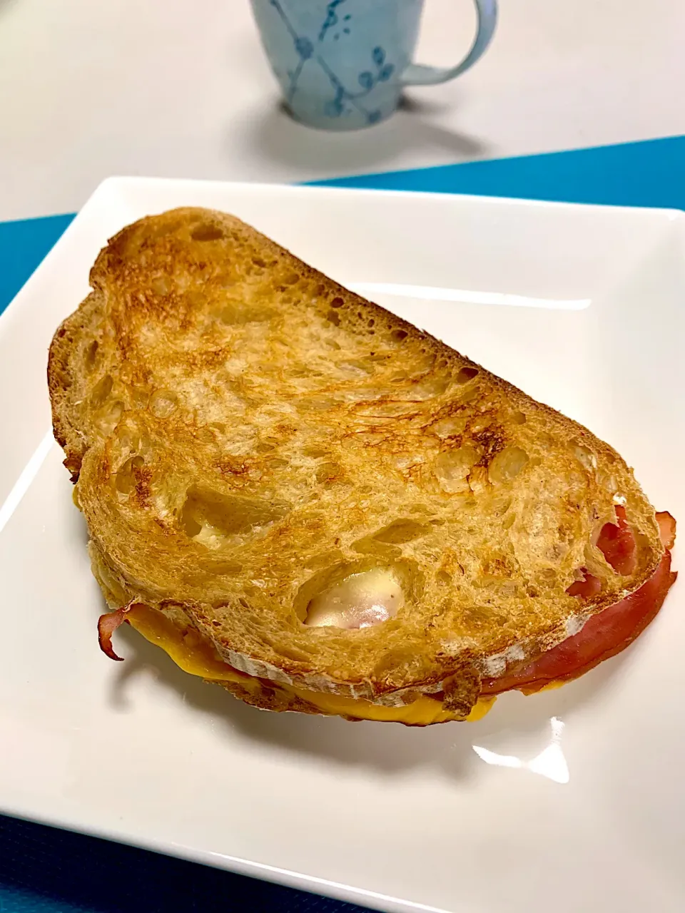 Grilled Ham & Cheese Sandwich|gonbenさん