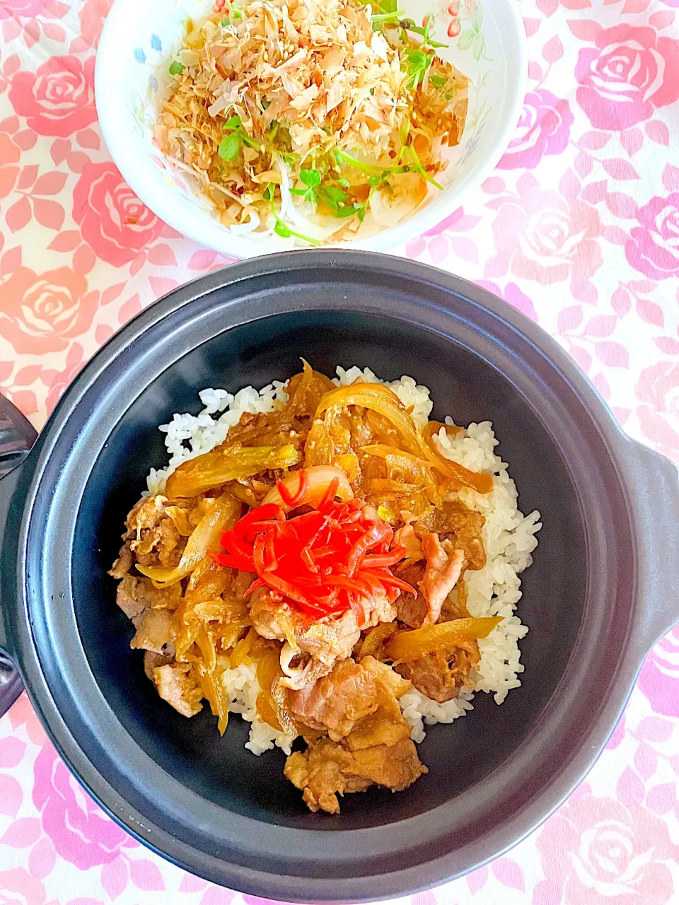 朝ごはんは勝負飯^ - ^💪生姜焼き丼鍋笑🥰|HAMI69さん