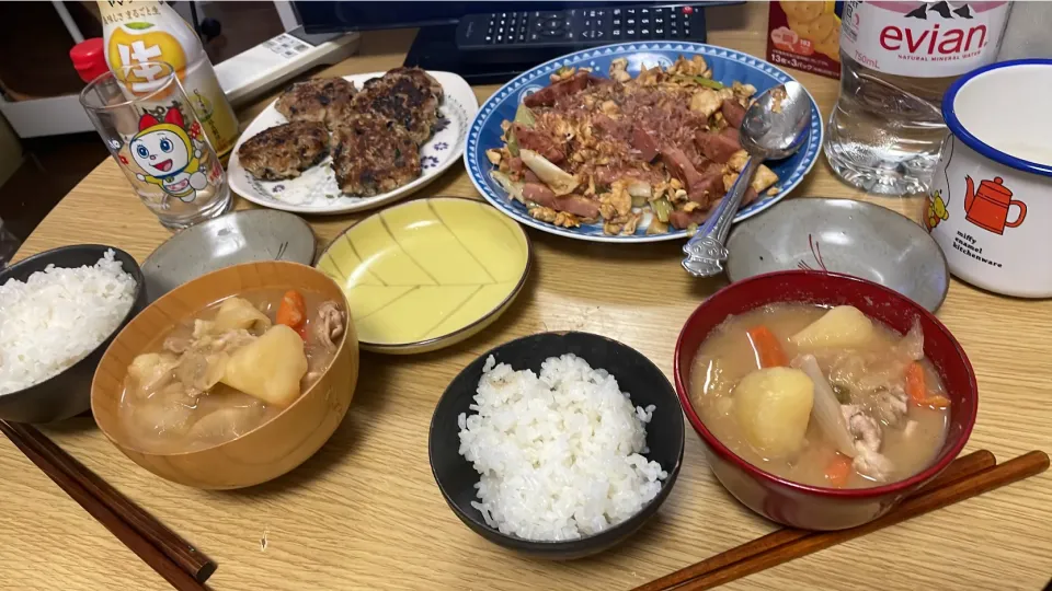 大根餅　怪しい豆腐チャンプル　寒いからなんとなく豚汁　ごはん|ぽんぽこまめだ。さん