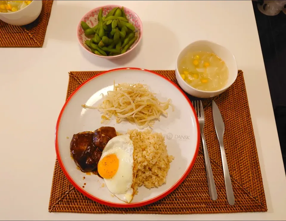 今日の夕食　ハンバーグ丼|pinknari🐰🌈さん