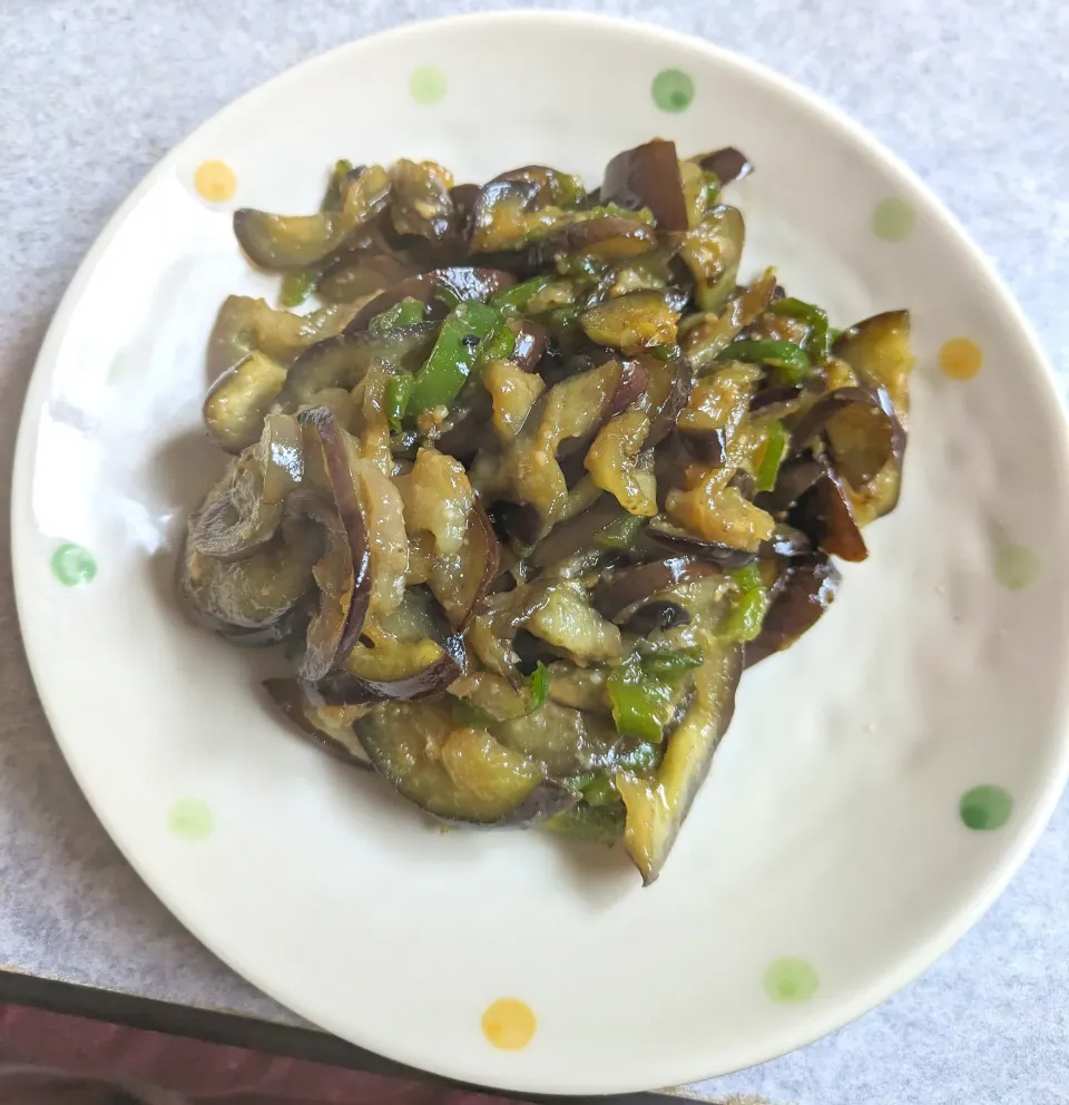 茄子とピーマンの味噌炒め|郁ちゃんさん