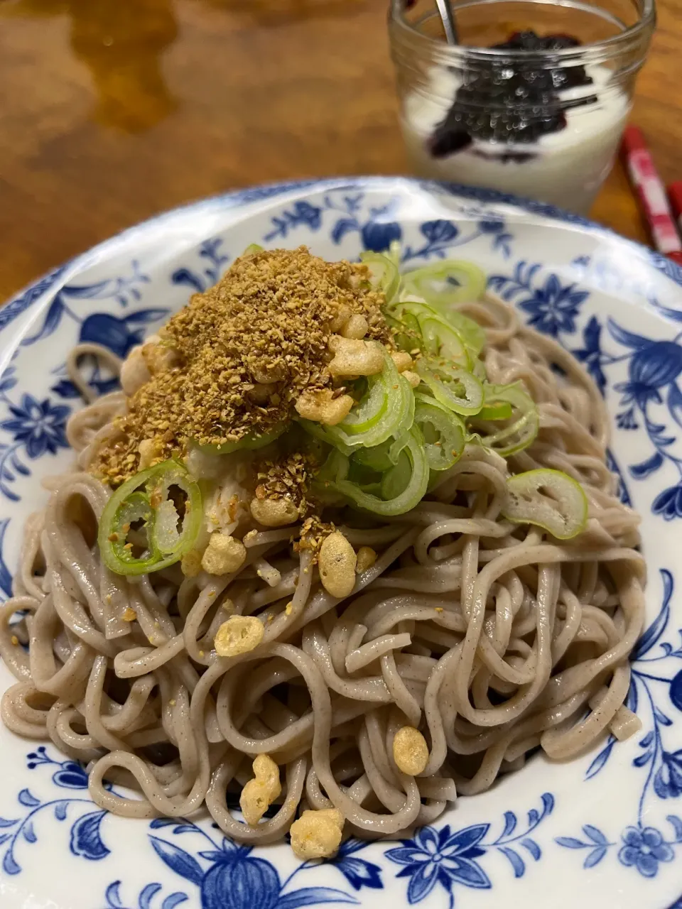 お蕎麦にローストアマニ|さんだーさん