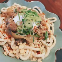 Snapdishの料理写真:ピリ辛ぶっかけ牛丼うどん|綾さん