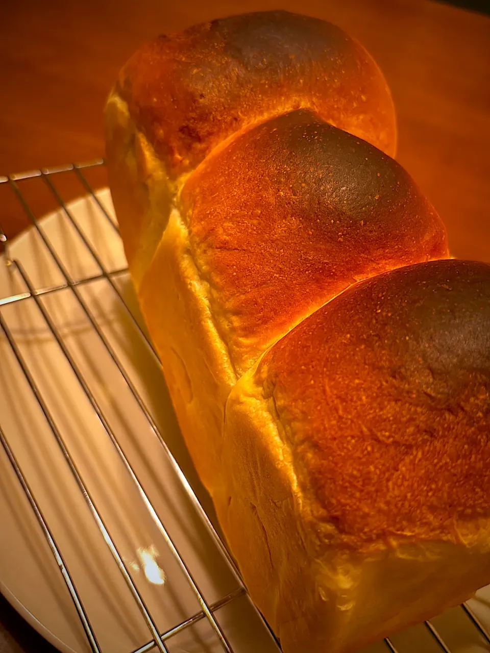 Snapdishの料理写真:山型食パン🍞焼き上がりました|masaさん