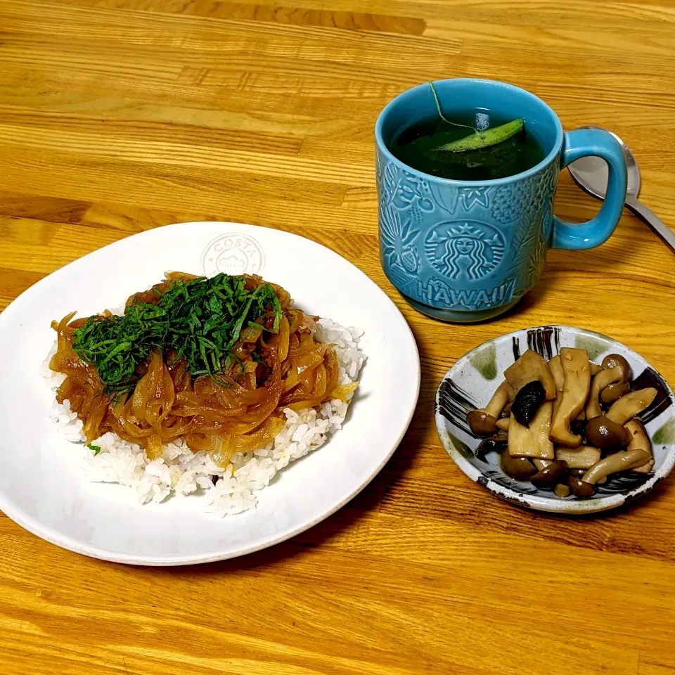 玉葱丼とキノコの和風マリネ|柊さん